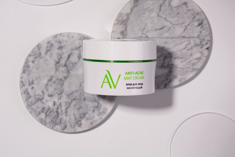 Чистая кожа без акне: матирующий крем для лица от ARAVIA Laboratories