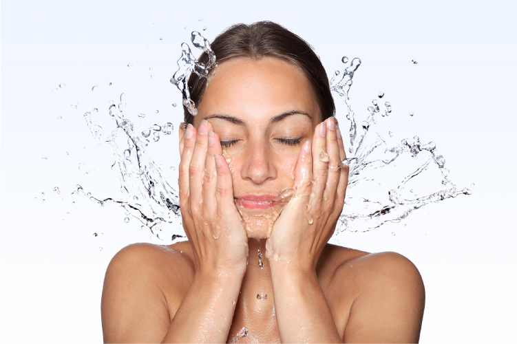 H2O: все, что вы хотели знать об увлажнении кожи лица