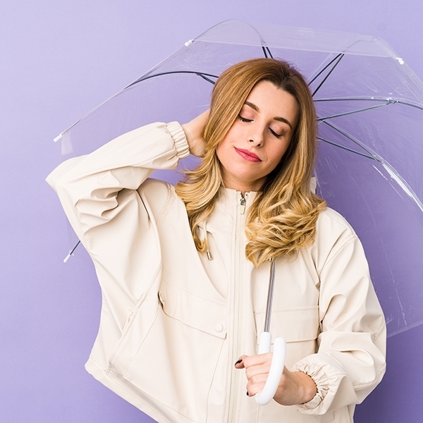 Объем на волосах даже в дождливую погоду: как этого добиться